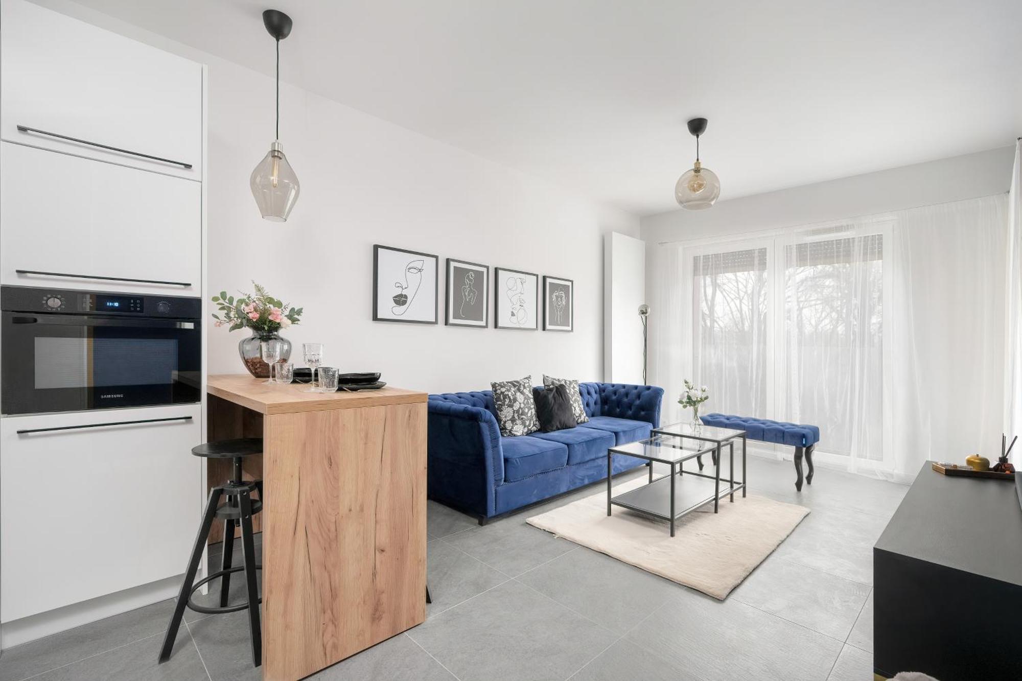 City Center Apartments With Gym & Free Garage Poznan By Noclegi Renters Extérieur photo