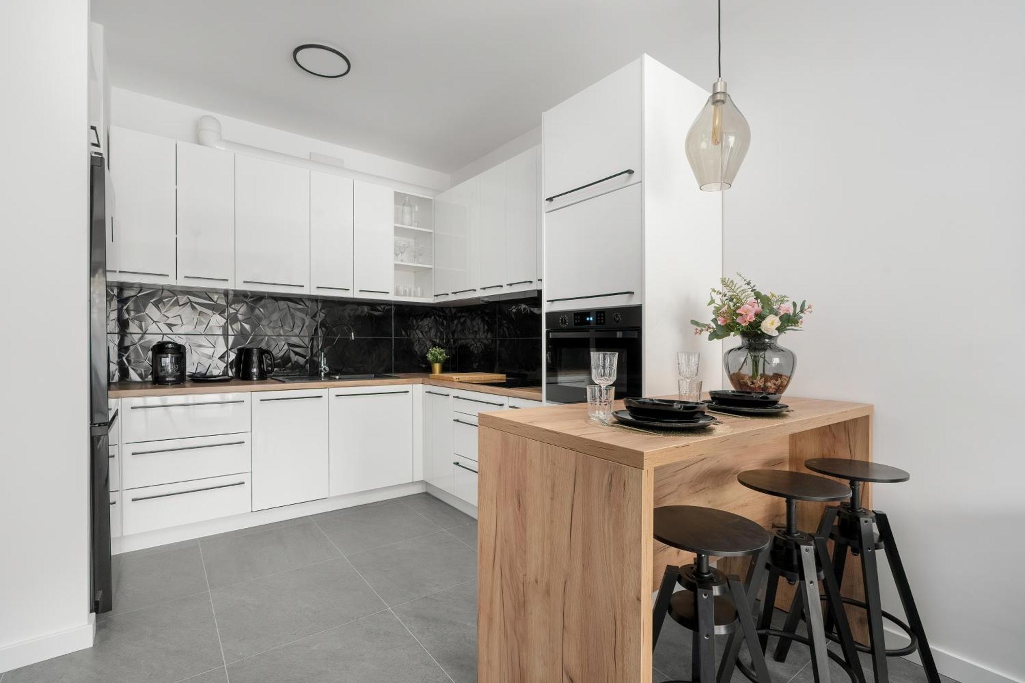 City Center Apartments With Gym & Free Garage Poznan By Noclegi Renters Extérieur photo