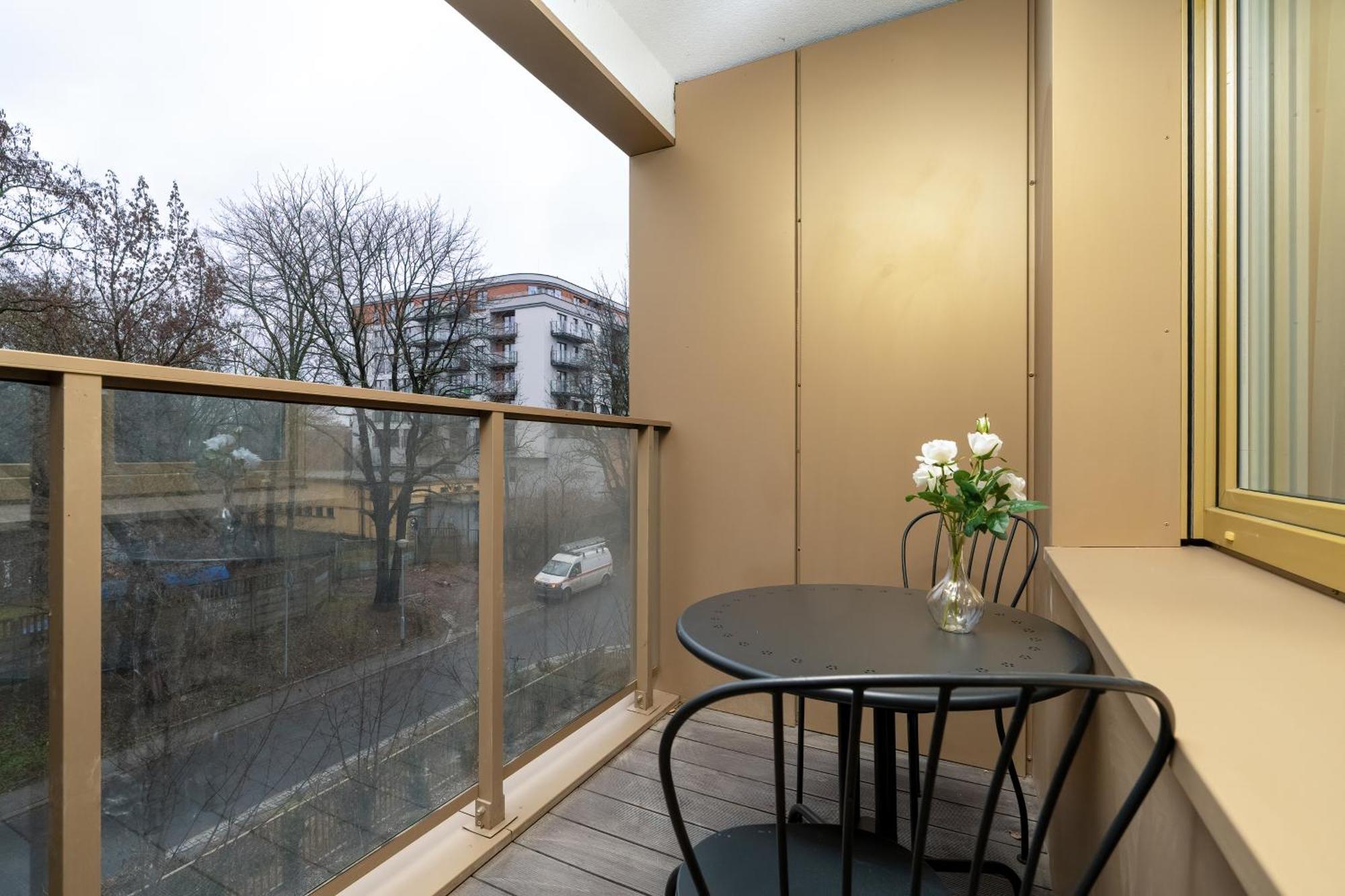 City Center Apartments With Gym & Free Garage Poznan By Noclegi Renters Extérieur photo