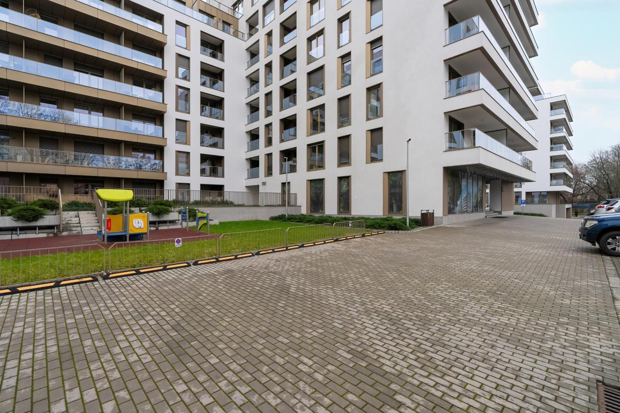 City Center Apartments With Gym & Free Garage Poznan By Noclegi Renters Extérieur photo