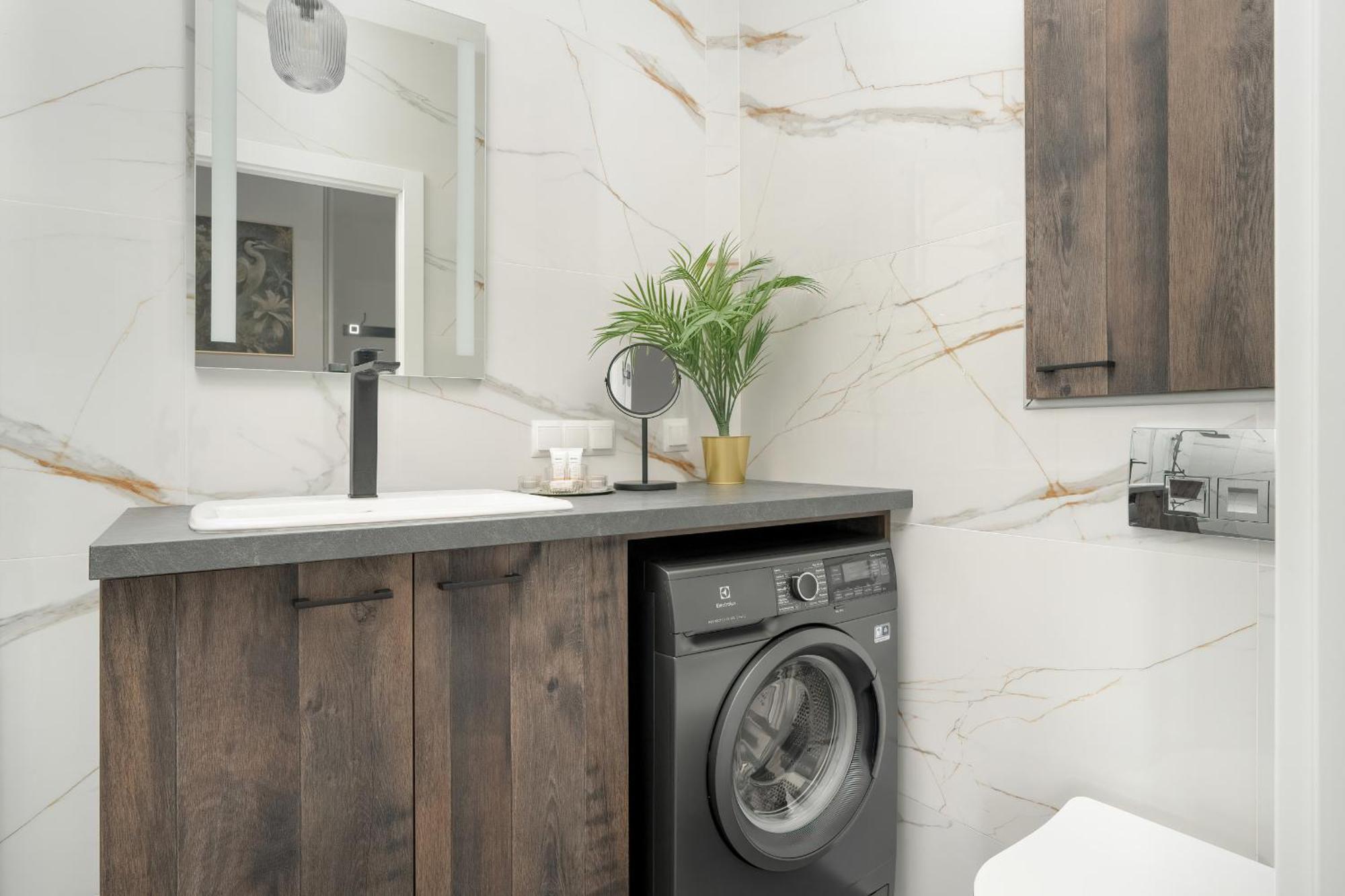 City Center Apartments With Gym & Free Garage Poznan By Noclegi Renters Extérieur photo